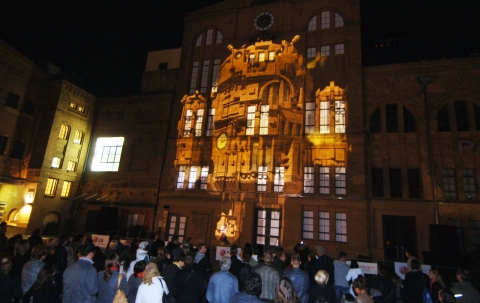 LG Dazzles Berlin With 3D Facade Show At IFA 2010