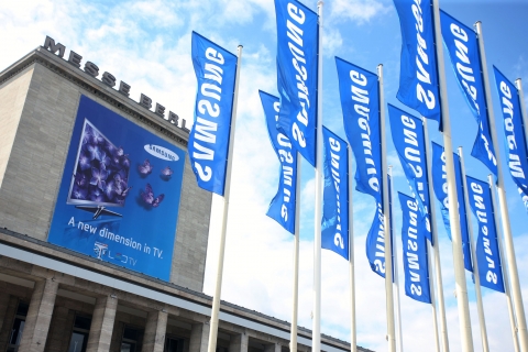 IFA 2010 메인 전시장 입구의 삼성 3D TV 옥외광고