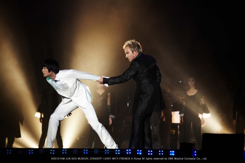 김준수뮤지컬콘서트-Levay with Friends 10월 7일부터 10일까지 단 4일간 올림픽 체조경기장에서열리는 국내 최대 규모 뮤지컬 콘서트/ 김준수,우베크뢰거,서범석,민영기
