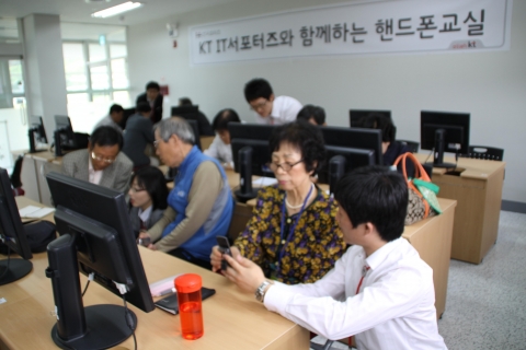광주 효령노인복지타운, 월 3회 이상 이색 노인전문교육 실시