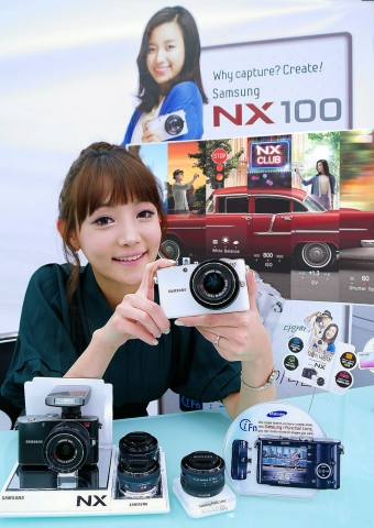 삼성NX100, 국내 판매 개시