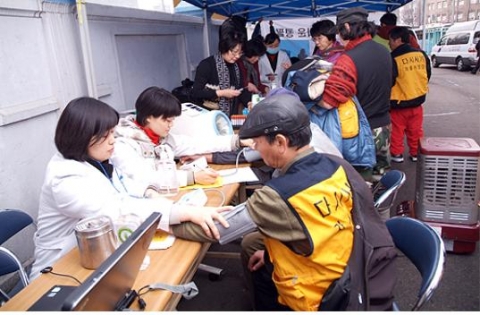 서울시, 쪽방촌 생활인과 노숙인 무료 독감예방접종 실시