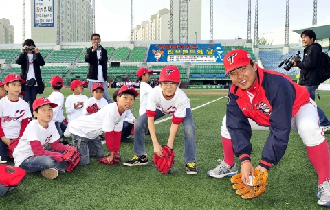 기아차, 타이거즈 러브펀드 전달식 개최