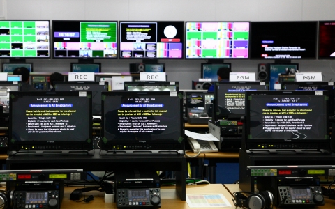 G20 정상회의 주관 방송사인 KBS 방송센터의 TVLogic 모니터