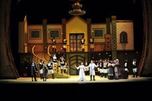 제8회 대구국제오페라축제 오페라대상에서 대상을 차지한 <세빌리아의 이발사>