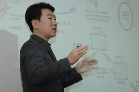 한국식품연구원, 경희대 이과대학 생물학과 배진우 교수 초청 세미나 개최