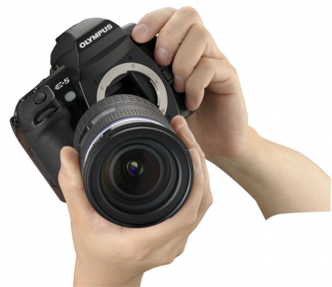 올림푸스, 새로운 플래그십 DSLR ‘E-5’ 일주일 간 예약 판매 실시