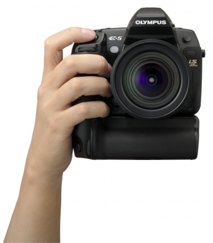 올림푸스, 새로운 플래그십 DSLR ‘E-5’ 일주일 간 예약 판매 실시