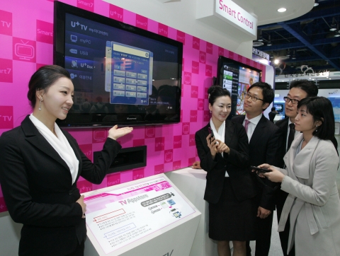 LG U+(부회장 이상철/www.lguplus.com)가 12월 9일부터 11일까지 삼성동 코엑스에서 열리는 ‘디지털미디어페어 2010’ 전시에 IPTV, 스마트 그리드, Wi-F