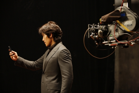 스카이, 월드스타 이병헌과 대규모 프로젝트 준비