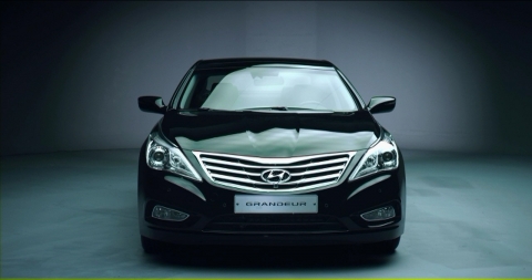 현대자동차 5G 그랜저 4D 극장광고 중 한 장면