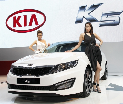 기아차, ‘K5’ 중국 첫 공개