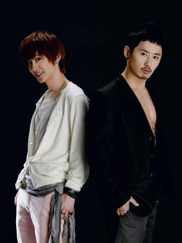 올림푸스 페니아 연말 파티 가수 간종욱