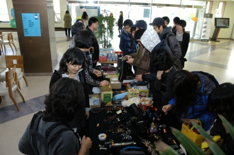 한기대 GWP(Great Work Place)팀 ‘전신화상 사고 학생’ 성금모금