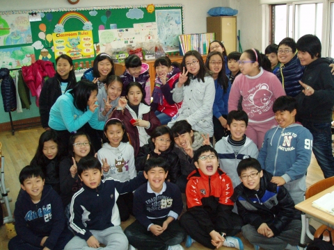 2010 「장애인먼저」실천 통합교육 우수학급에 선정된 서울 매동초등학교 5학년2반 학생들