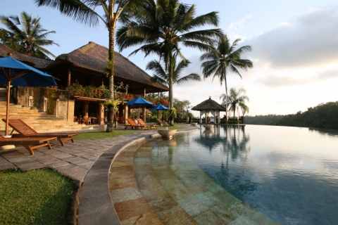 발리 뿌리울란다리 풀빌라