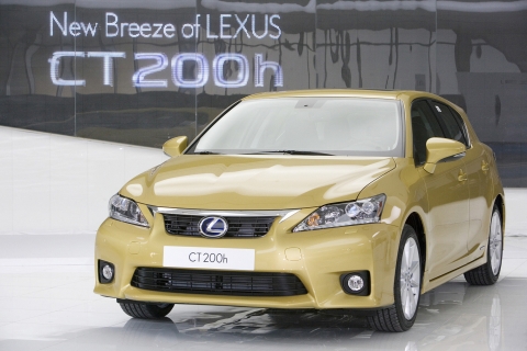 렉서스 CT 200h 프리미엄 콤팩트 하이브리드 모델 출시
