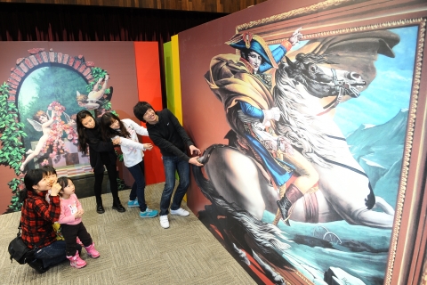 현대百 신촌점, 입체아트 28점 전시