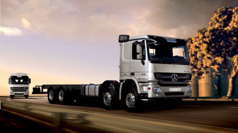 메르세데스-벤츠, 대형 카고 시장 진출 ‘뉴 악트로스 8x4 카고트럭’ 출시