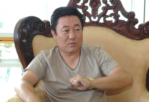 한상기업 최초로 코스피에 상장한 코라오그룹 오세영 회장