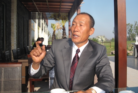 1년간의 리모델링 공사를 진두지휘한 라오컨트리클럽(LCC) 이철홍 사장