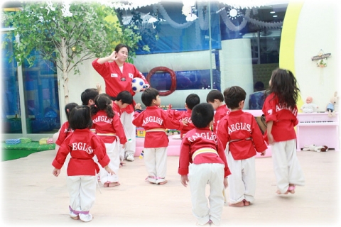 정선희 강사의 태글리쉬 수업모습