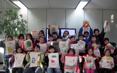 레인켓 제작, 초등학생 자원봉사자