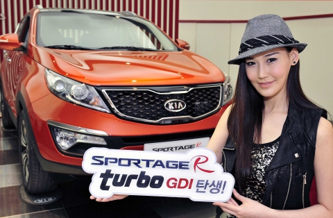 기아자동차㈜의 터보 GDI 엔진 탑재, 편의사양 대거 장착, 안전성 강화 등 상품성을 대폭 향상시킨 ‘2011 스포티지R’