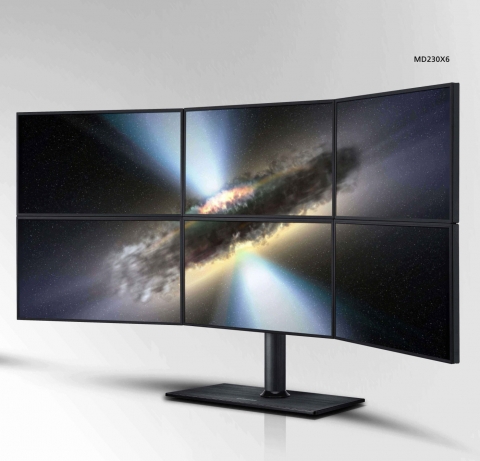 iF 디자인 어워드 2011 금상을 수상한 삼성전자 멀티모니터(MD230). 여러 개의 모니터를 하나 또는 각각 다른 화면으로 사용할 수 있는 멀티모니터(MD230)는 다양한 화면 분할로 사용자에게 새로운 경험을 선사한다.
