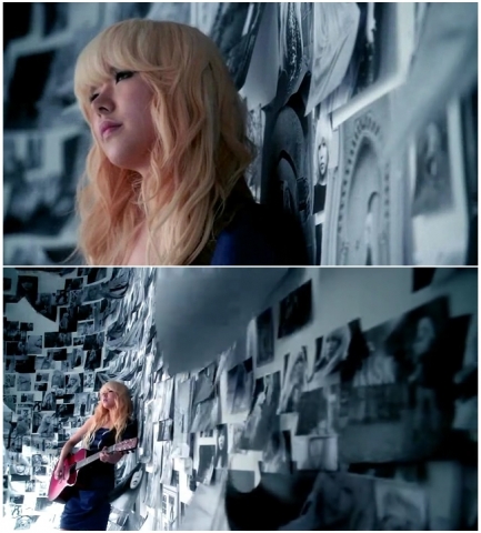 가발나라 제품으로 화려한 금발로 변신한 김그림