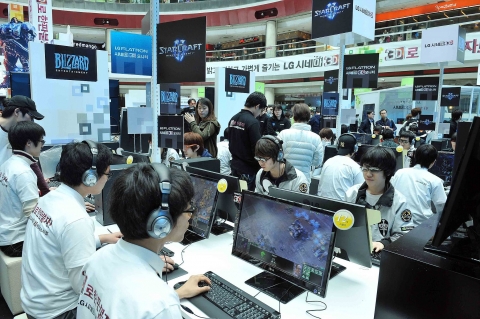 블리자드 엔터테인먼트, 스타크래프트 II: 자유의 날개로 ‘LG 시네마 3D 게임 페스티벌’ 참가