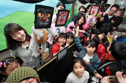 아이패드를 이용한 인형극