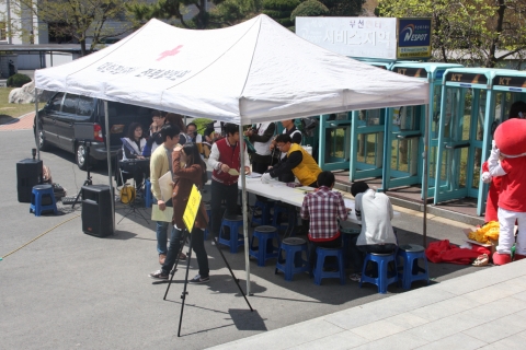 군산대 학생들의 이웃사랑 실천…생명나눔 헌혈행사 적극 참여