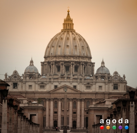 아고다, 5월에 있는 전세계 특별 행사를 기념하며