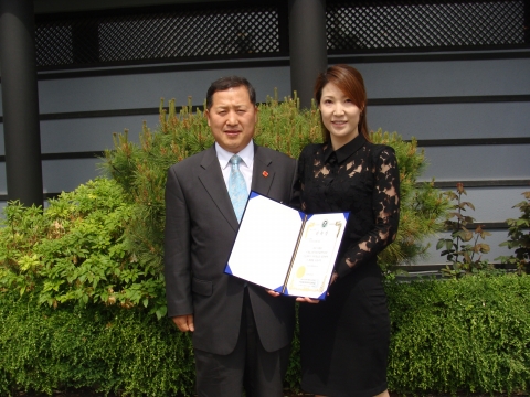 좌)이창호대한명인,우)문현경 대표