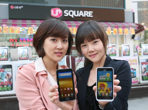 LG U+ (부회장 이상철/www.lguplus.com)의 4.3인치 프리미엄 스마트폰 갤럭시SⅡ와 옵티머스 빅이 출시 1주일 만에 누적 가입자 5만 명을 돌파했다.