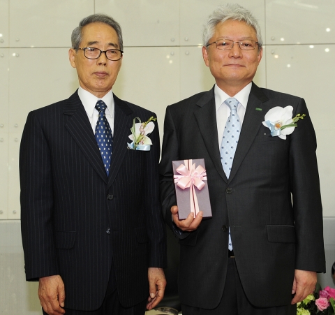 건국대와 건국대병원을 설립한 독립운동가 상허(常虛) 유석창(劉錫昶) 박사의 뜻을 기리는 올해 제21회 상허(常虛)대상 시상식이 26일 서울 광진구 건국대 새천년관 우곡국제회의장에서