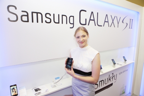 삼성전자, 폴란드 바르샤바에서 ‘갤럭시SⅡ’ 런칭 행사 개최