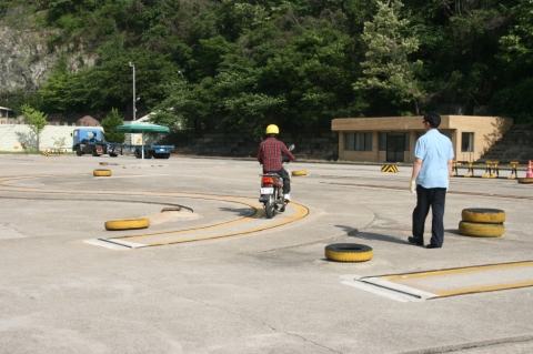 동명대학교의 외국인유학생면허획득지원교실3