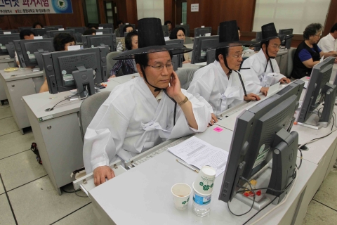 어르신인터넷과거시험장면2