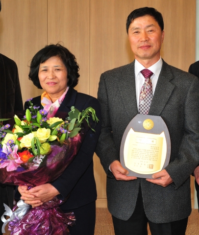군 순직 아들 이름으로 건국대에 8년째 장학금 기부