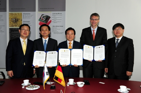 강운태 광주시장, 독일 프라운호퍼 ‘세계 최첨단 OLED 생산 기지’ 광주 유치