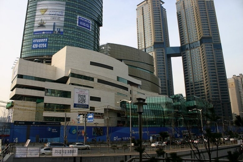 신도림 디큐브시티 상가 및 아파트 전경