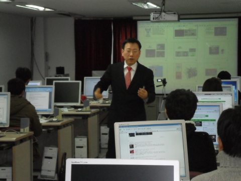 박영만 마케팅홍보연구소장 강의 모습