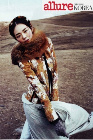 한국의 젬마워드 모델 ‘이솜’…천의 얼굴, 팔색조 매력으로 주목