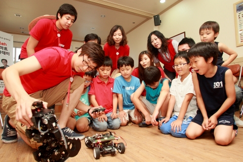 KT ‘IT서포터즈 봉사단’, 백미리 마을서 IT문화나눔 활동 펼쳐