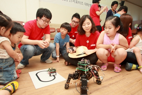 KT ‘IT서포터즈 봉사단’, 백미리 마을서 IT문화나눔 활동 펼쳐