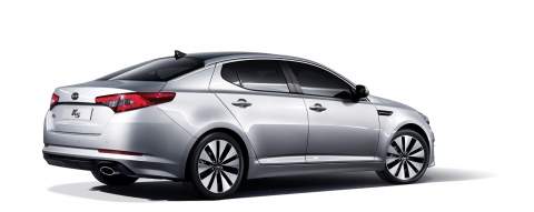 기아자동차가 22일부터 신규 파워트레인을 장착해 성능을 끌어올리고, 정숙성 및 안전성을 한층 강화한 ‘2012 K5’를 시판한다.