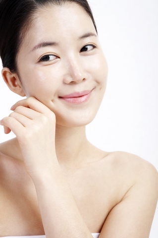 본격적인 무더위 한방 피부관리법 제안