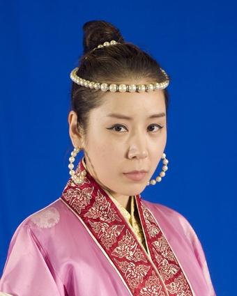 하료역 오윤혜